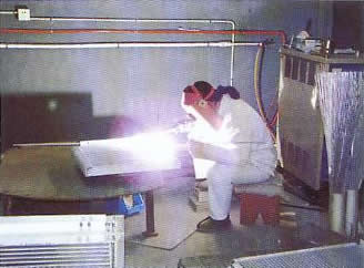 弧焊機